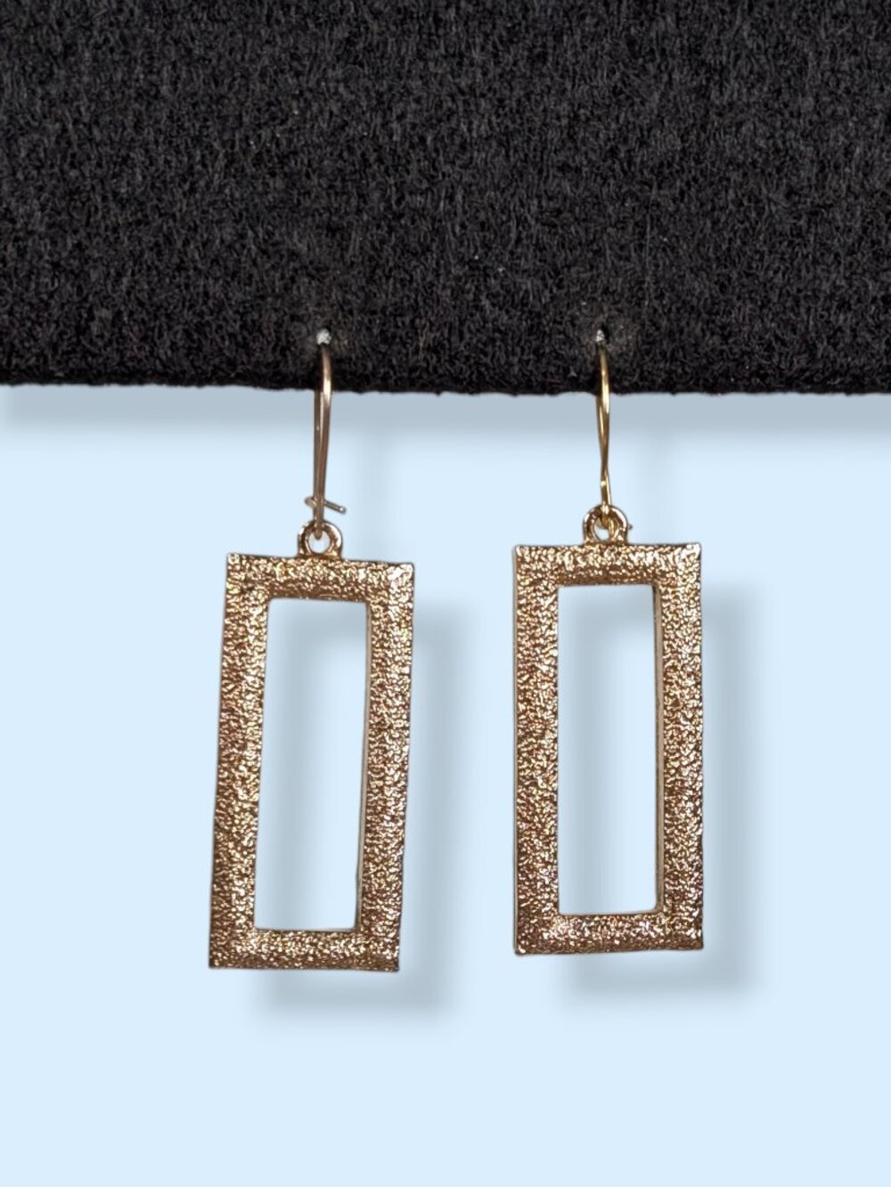 🍁Vintage Sarah Cov Textured Rectangle Cut Out Earrings
